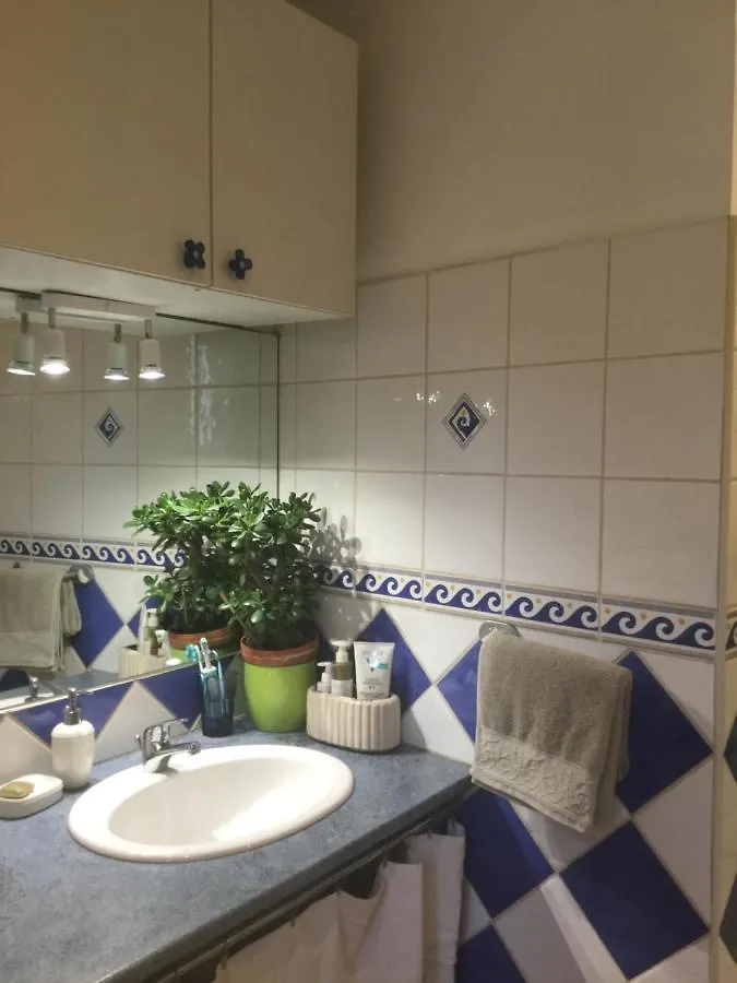 Chez Cathy Bed & Breakfast Marseille